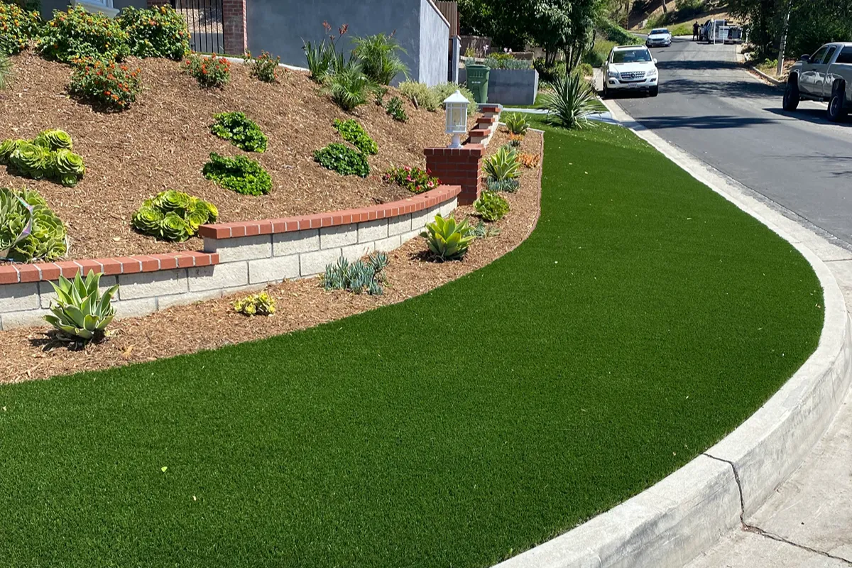 Fourth view of the renovated Whittier parkway